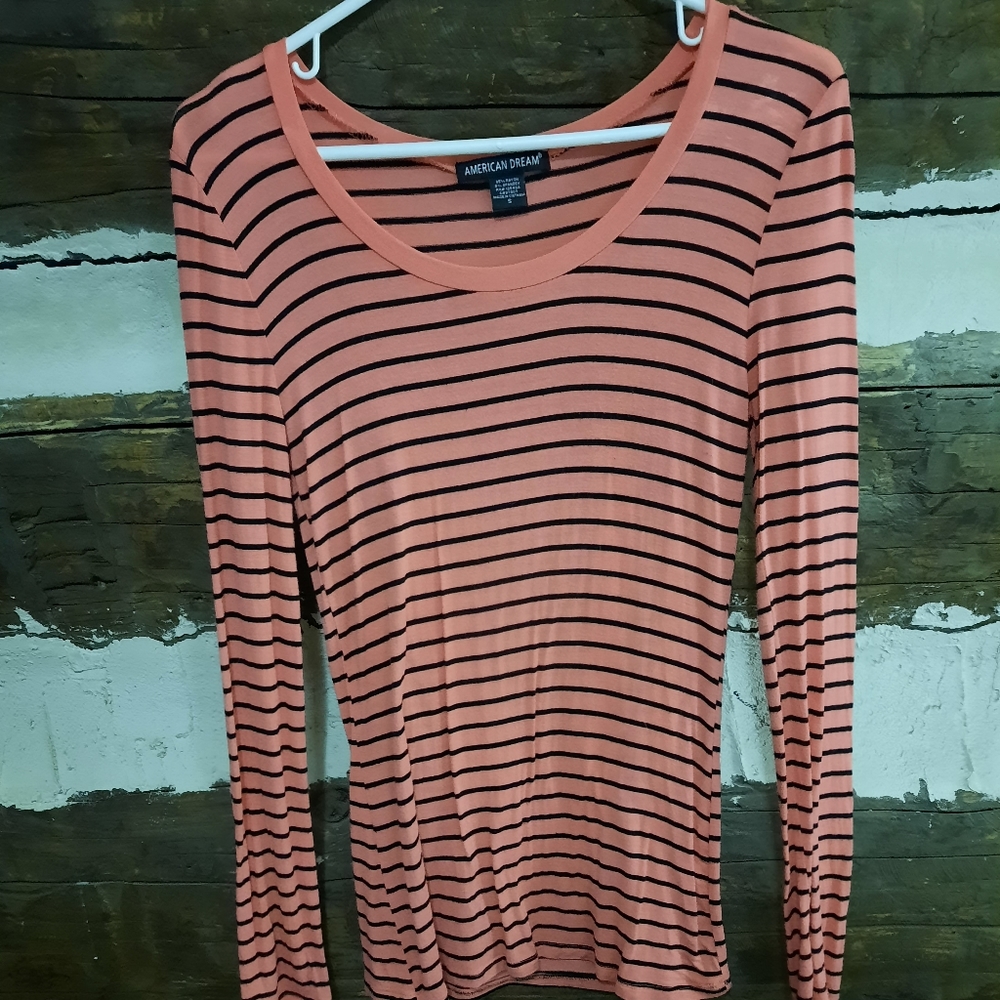 Ling sleeve American Dream shirt size small